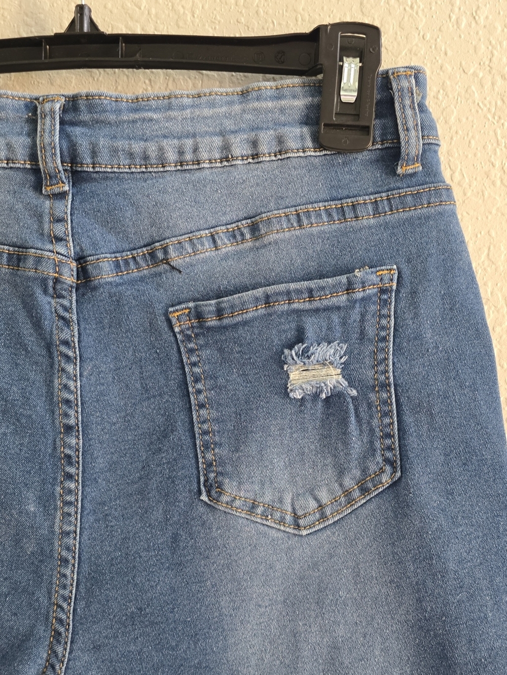 SHEIN Women's 3" Distressed High-Waist Button-Fly Jean Shorts - Lg - Picture 5 of 9